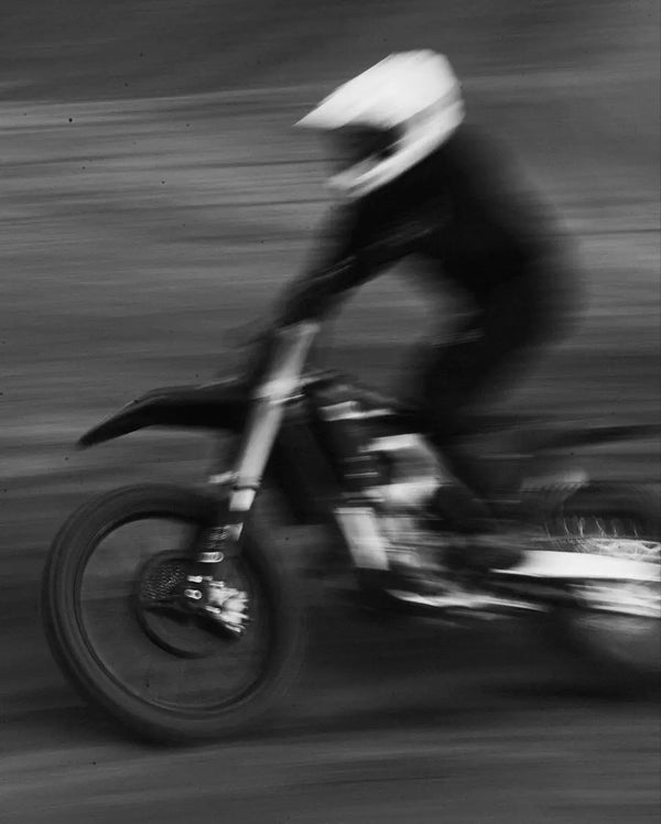 MOTOS